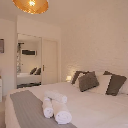 Sea Breezes דירה אדחה