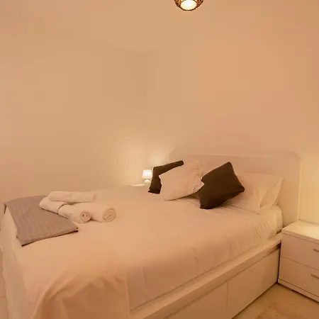 דירה Sea Breezes אדחה