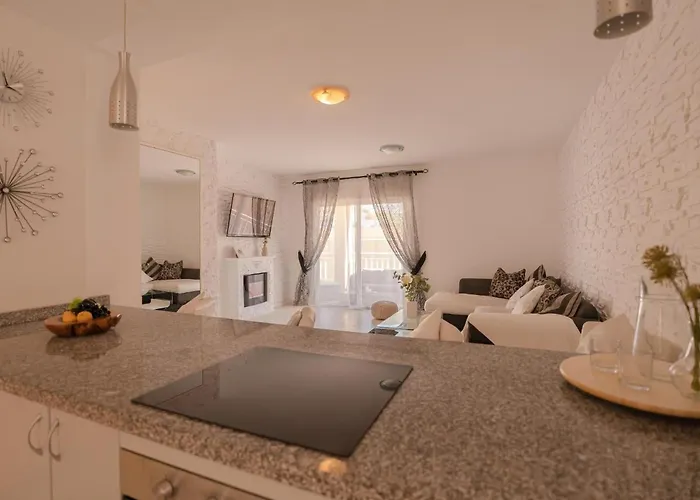 Sea Breezes Apartamento *