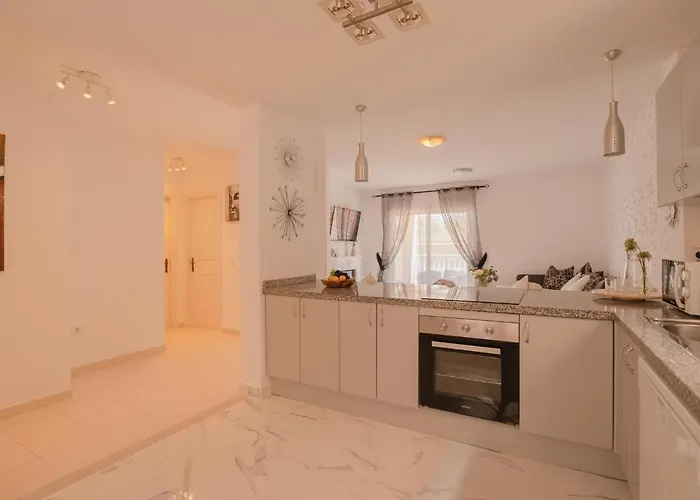 Sea Breezes Apartamento *